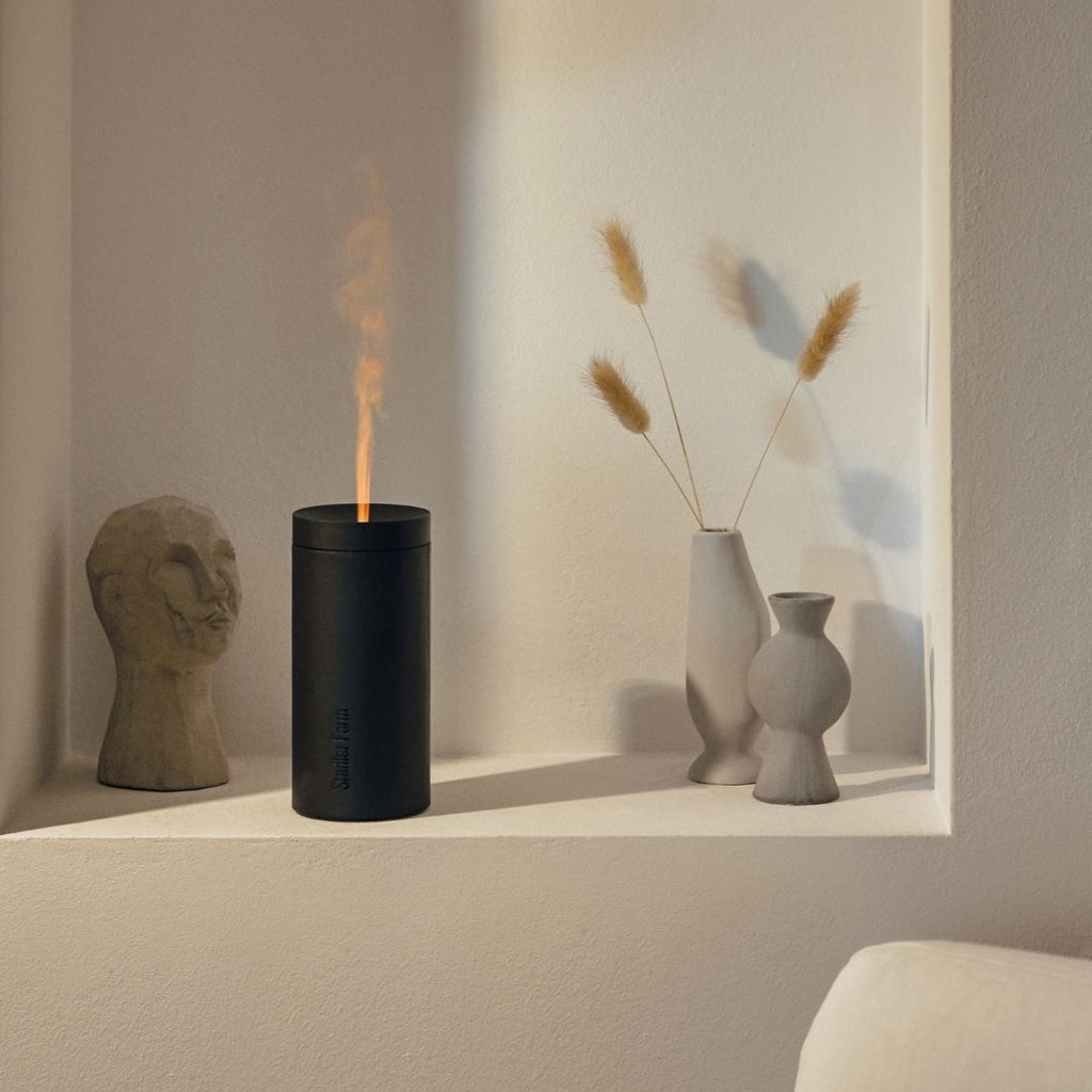 Lucy Aroma diffuser black